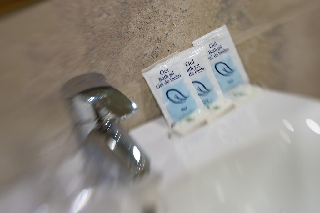 Iraipe Izaga Hostal Noáin Zewnętrze zdjęcie